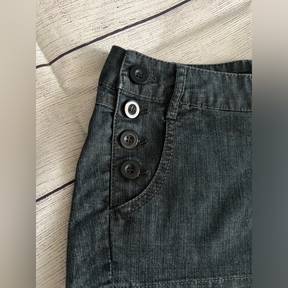 Forever 21 Cute💙Blue Denim shorts! Gently worn no stains, holes or rips. - Picture 6 of 10